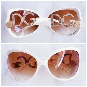 DG Accessories - New White & Gold DG Sunglasses Women's Designer DG Accessories - New White & Gold DG Sunglasses Women's Designer